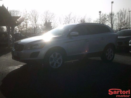 VOLVO - XC60 - D5 AWD Geartronic Momentum